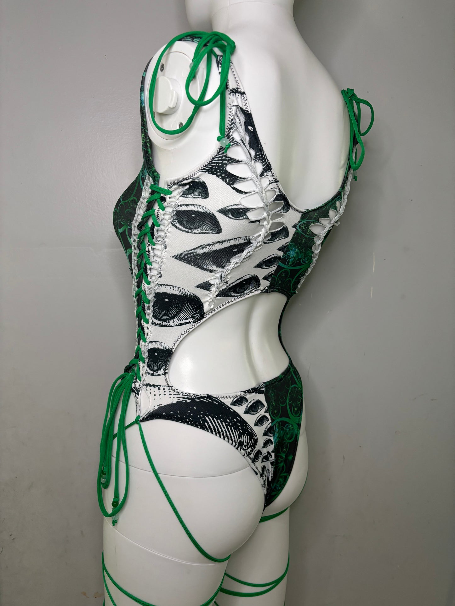 M/L Emerald Eye