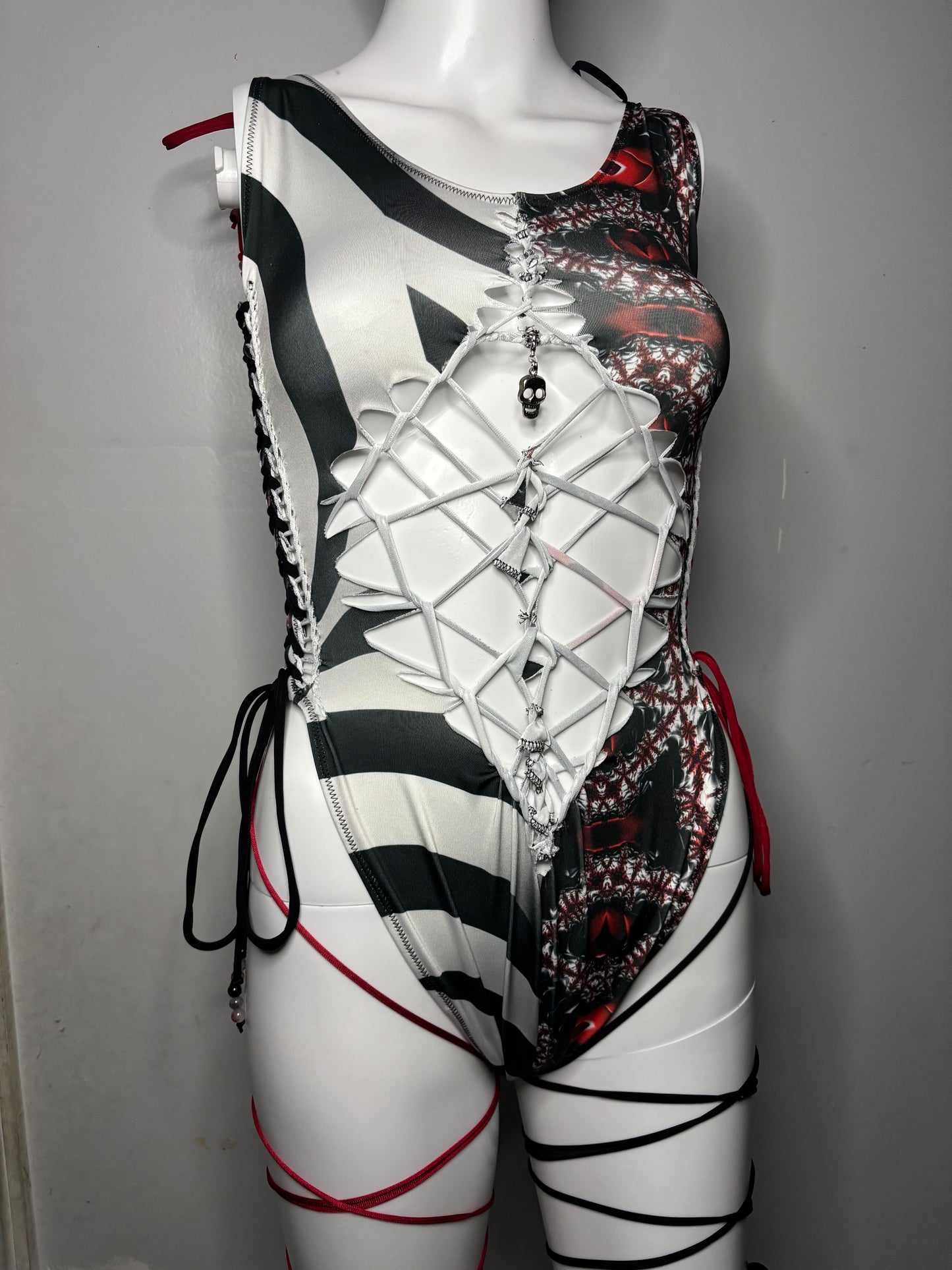 M/L 1/1 Bodysuit