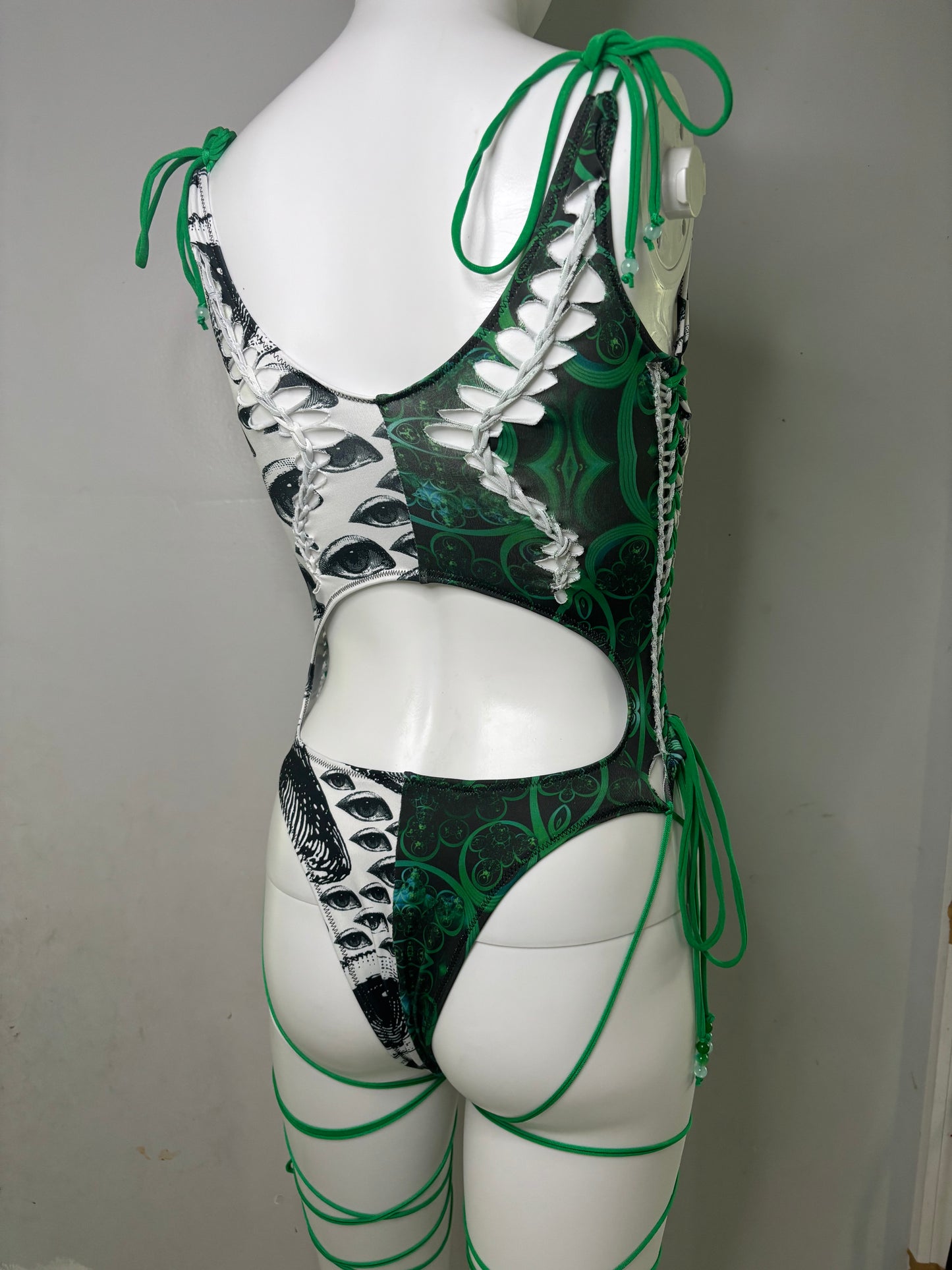M/L Emerald Eye